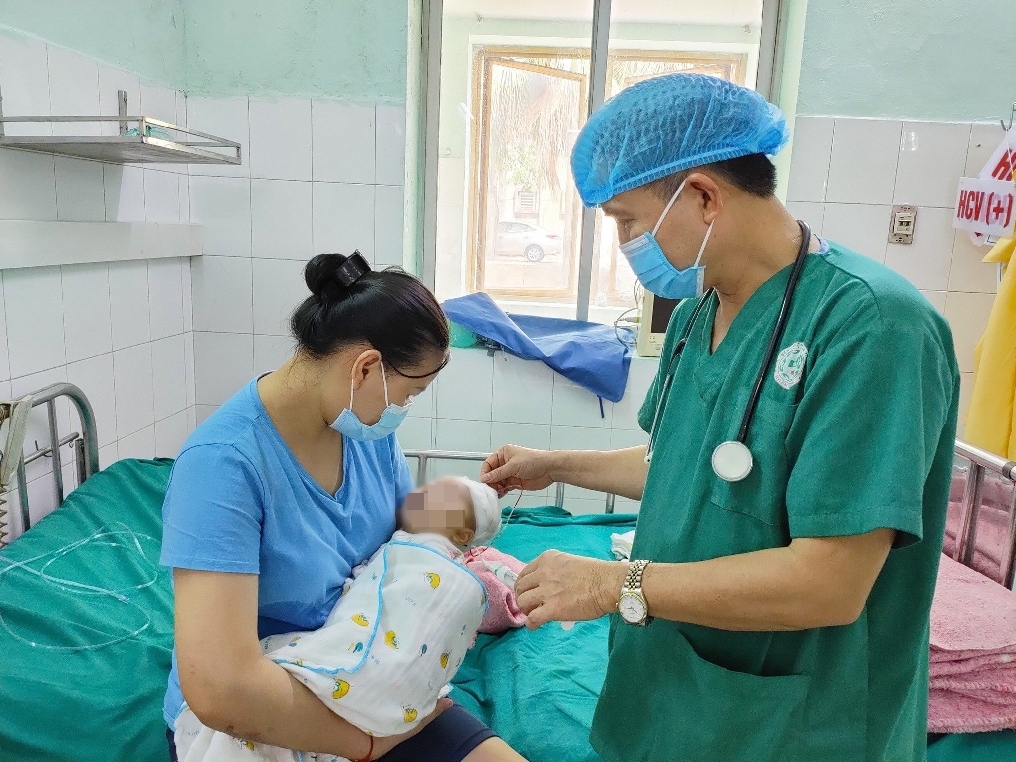 Nang lun so nao cho benh nhi 2,5 thang tuoi hinh anh