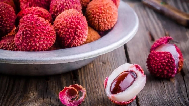 3 thoi quen an vai thieu sai cach, gay hai suc khoe hinh anh