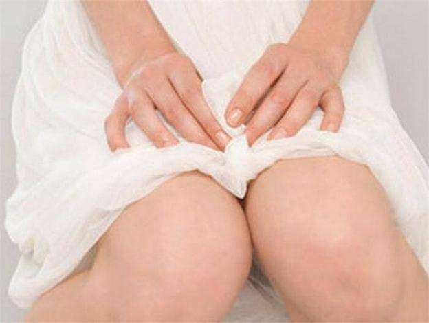 Nguyen nhan mac nam am dao va cach chua hinh anh