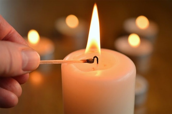 Kiem tra suc khoe bang cach thoi nen hinh anh