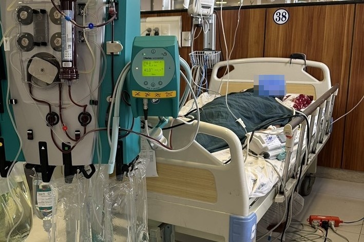 Thieu nu uong thuoc diet chuot vi buon chuyen tinh cam hinh anh