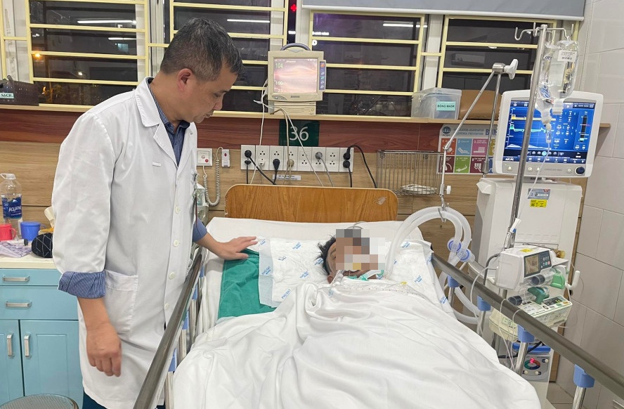 No khi o bai phe lieu khien 9 nguoi ngo doc hinh anh