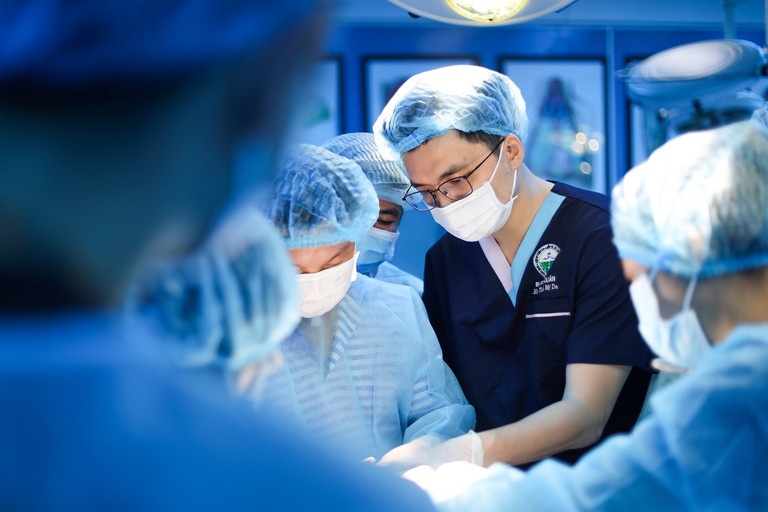 cac benh vien thuong tet anh 1