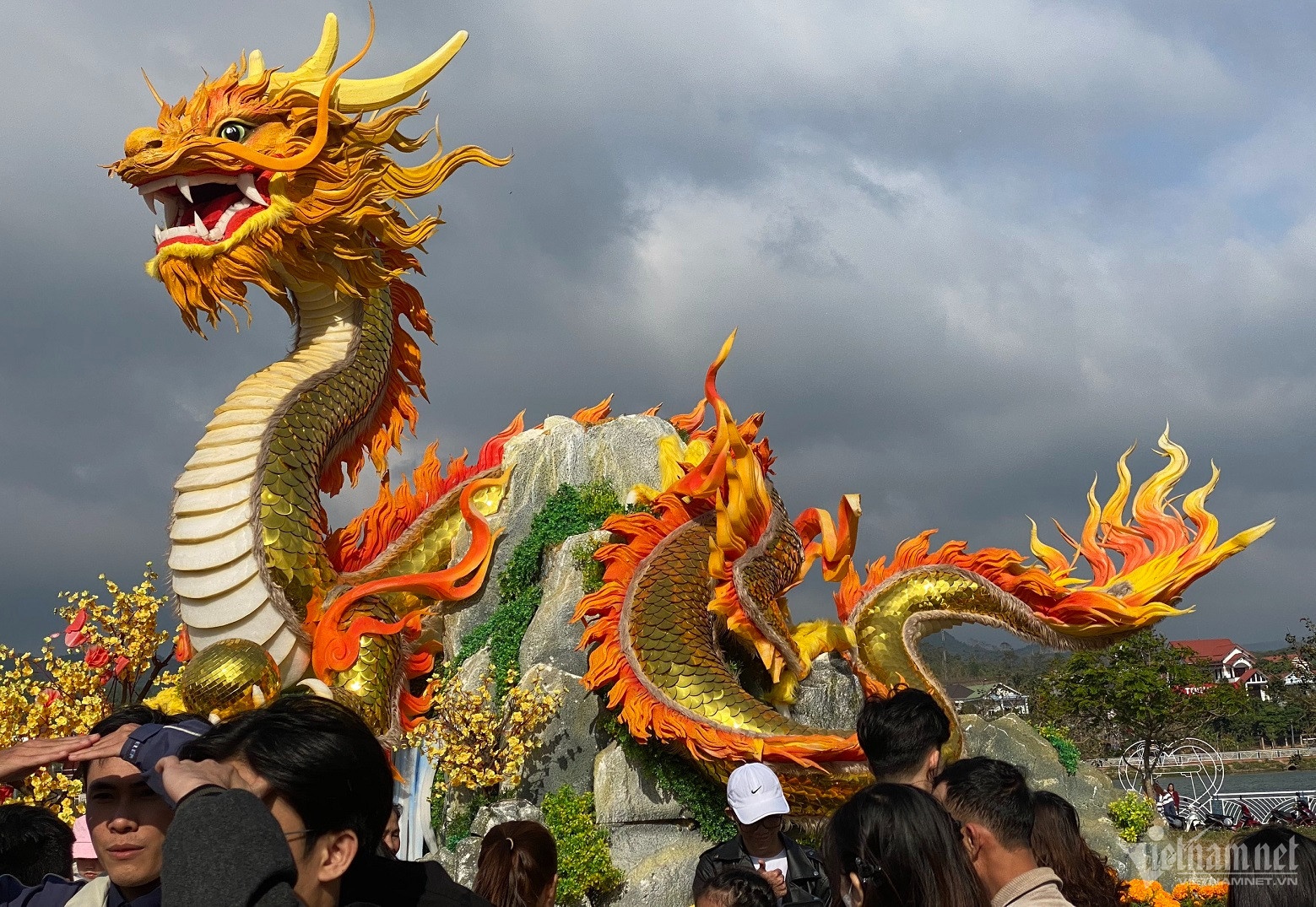 check-in linh vat rong anh 2