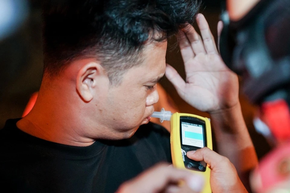 Ly do khong bia ruou van thoi len nong do con hinh anh