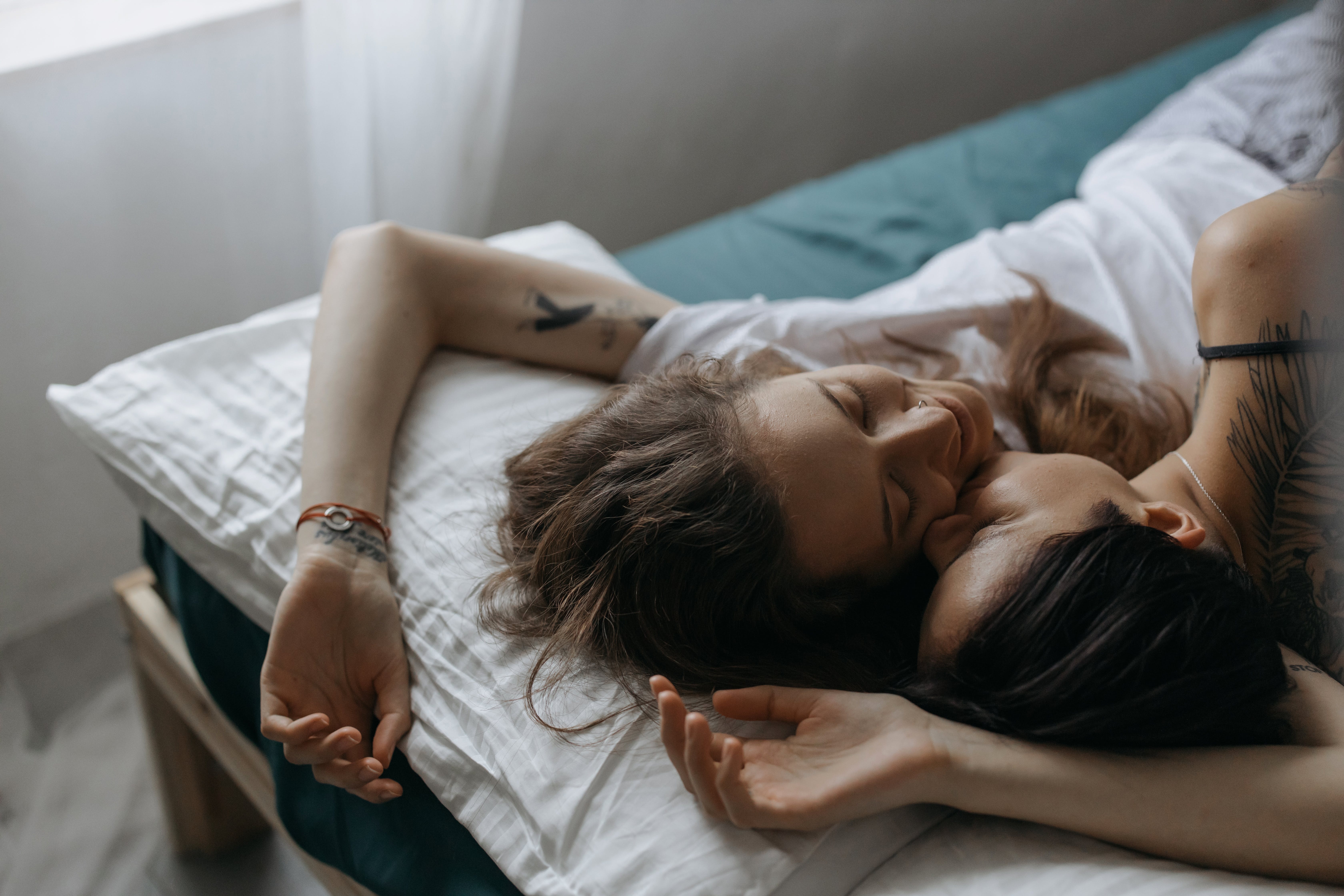 Nhung viec nen tranh truoc va sau 'chuyen ay' hinh anh