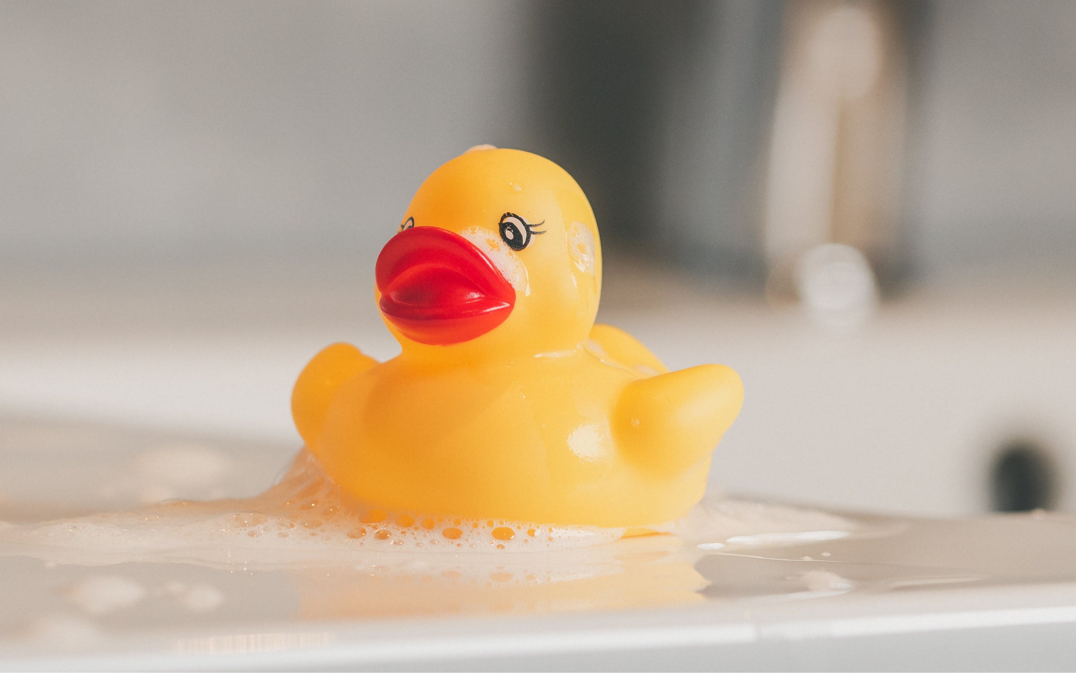 Ly do chiec ken do choi ket trong phe quan be trai hinh anh