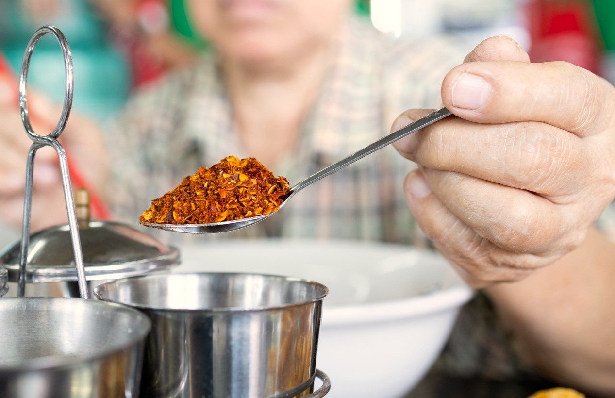 Nam sinh 15 tuoi thung da day vi thoi quen nguoi tre hay mac hinh anh