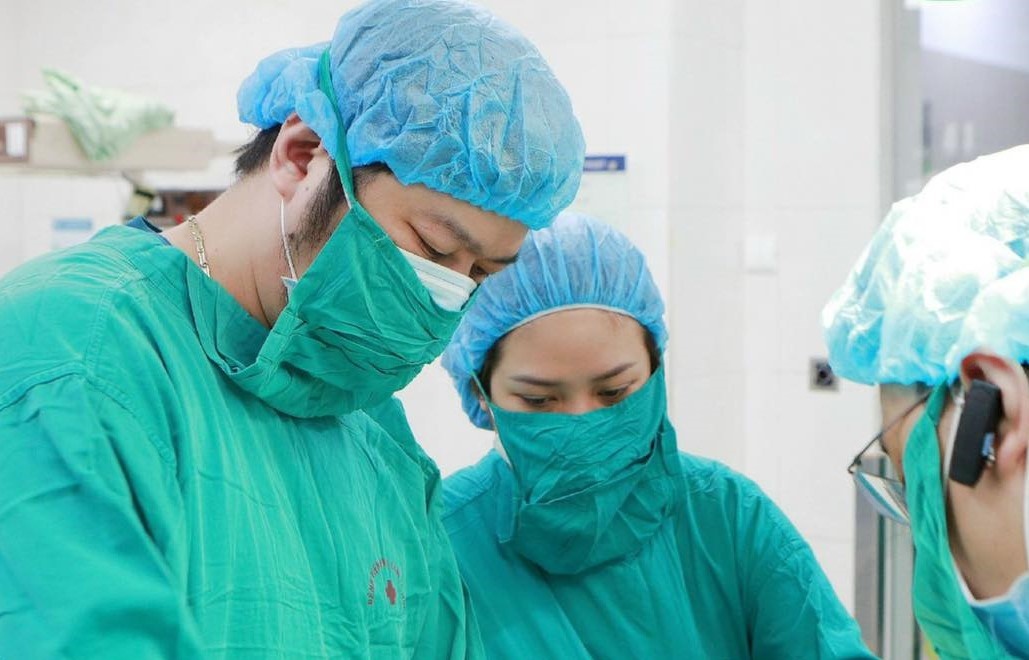 Cuu thai phu bi san giat nang, phu toan than hinh anh