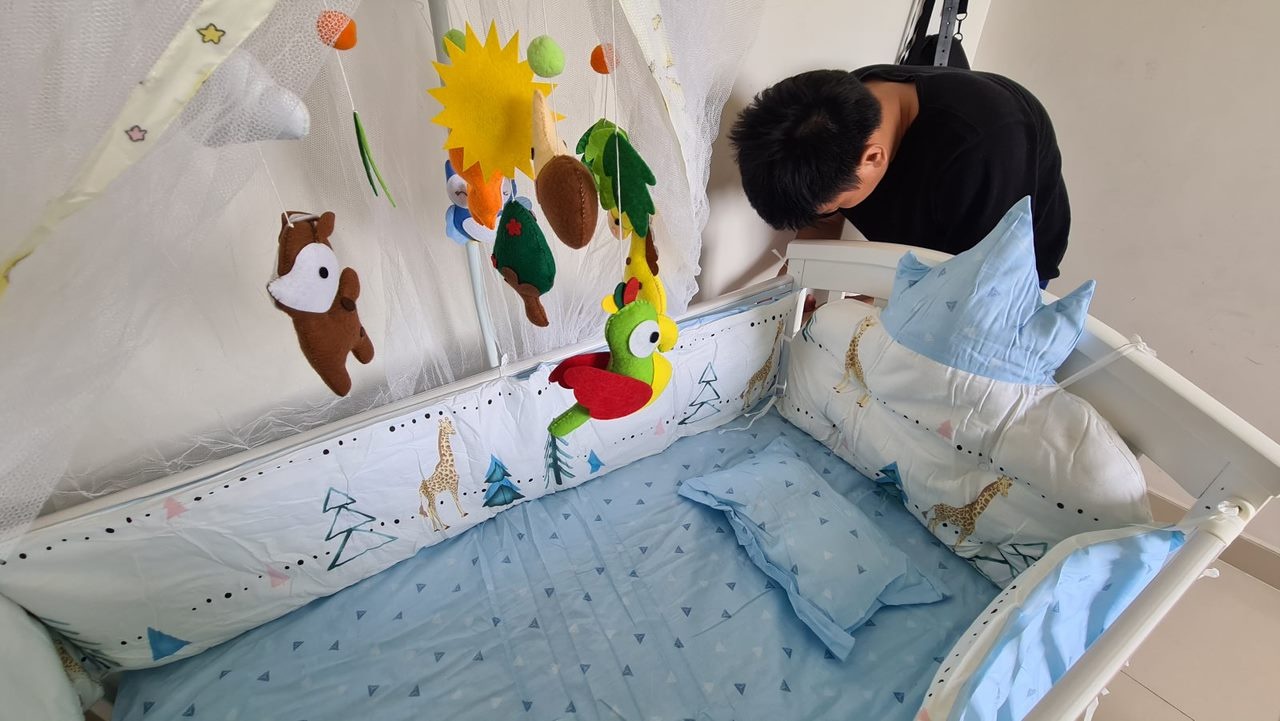 chi phi sinh con anh 1