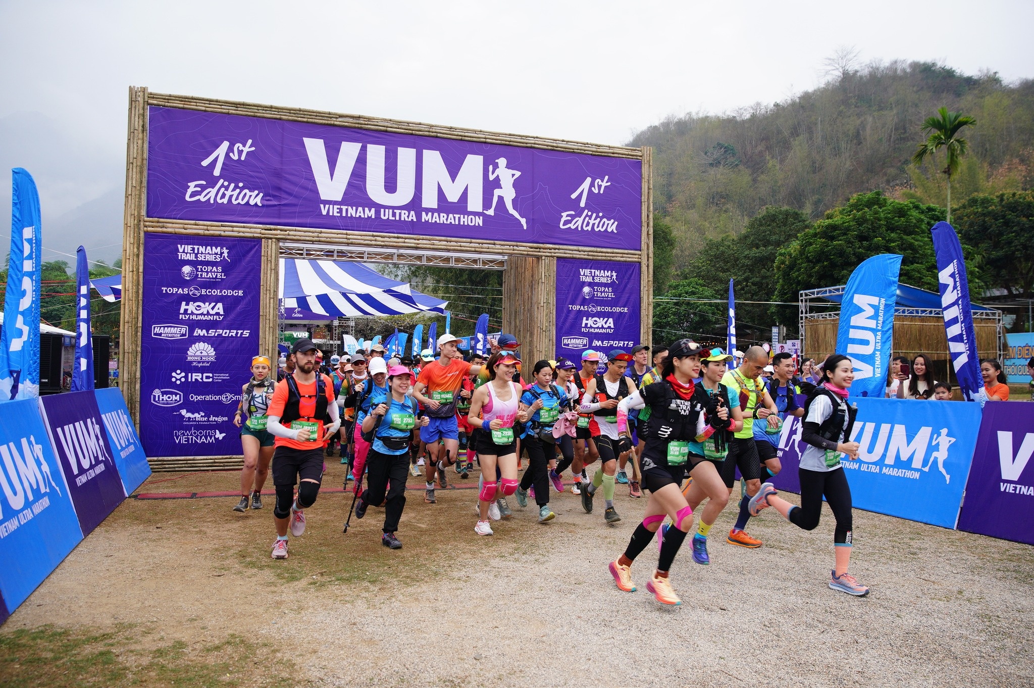 Mot nguoi tu vong khi tham gia giai chay marathon hinh anh