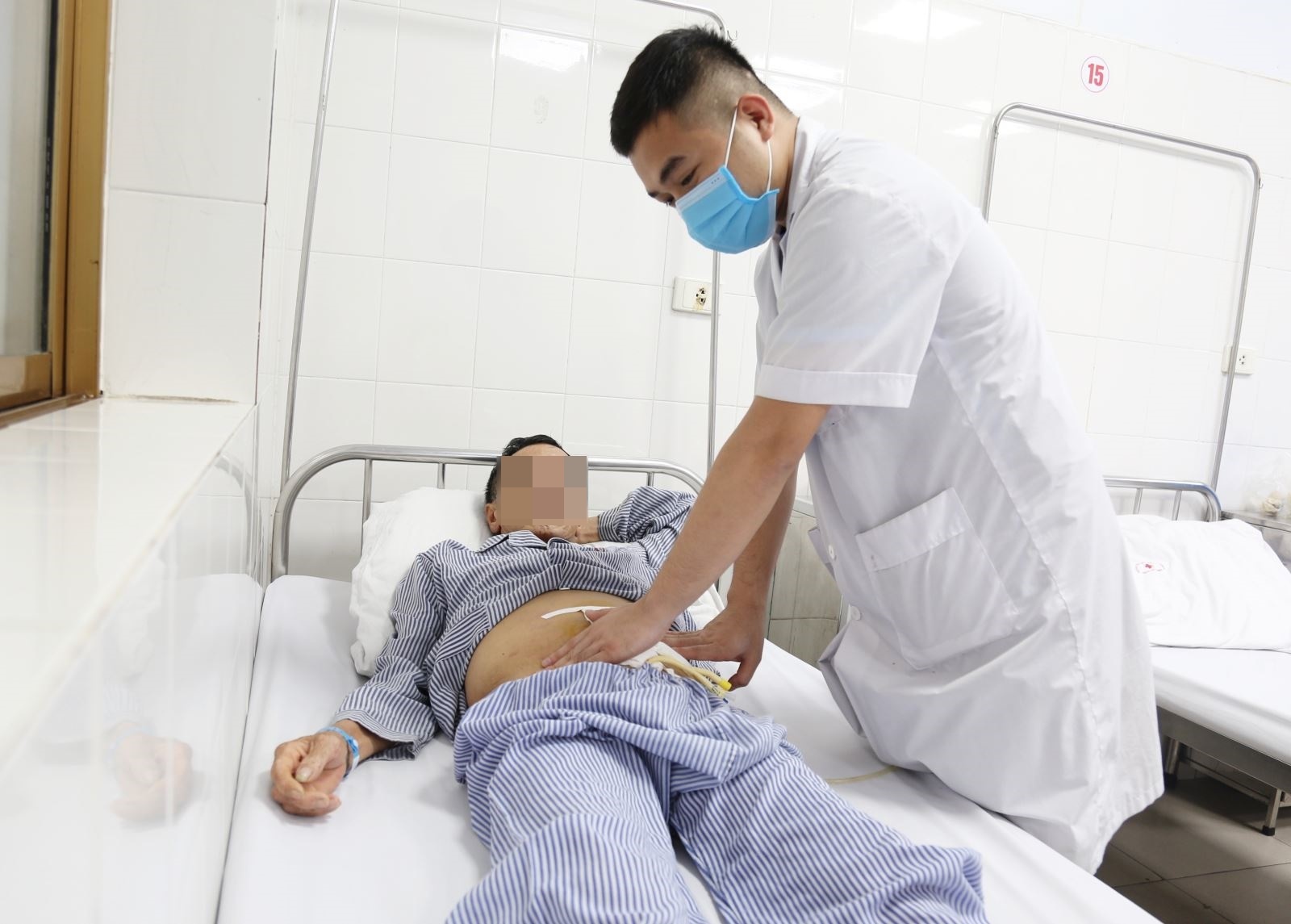 bàng quang khổng lồ ảnh 2 bang quang khong lo anh 2