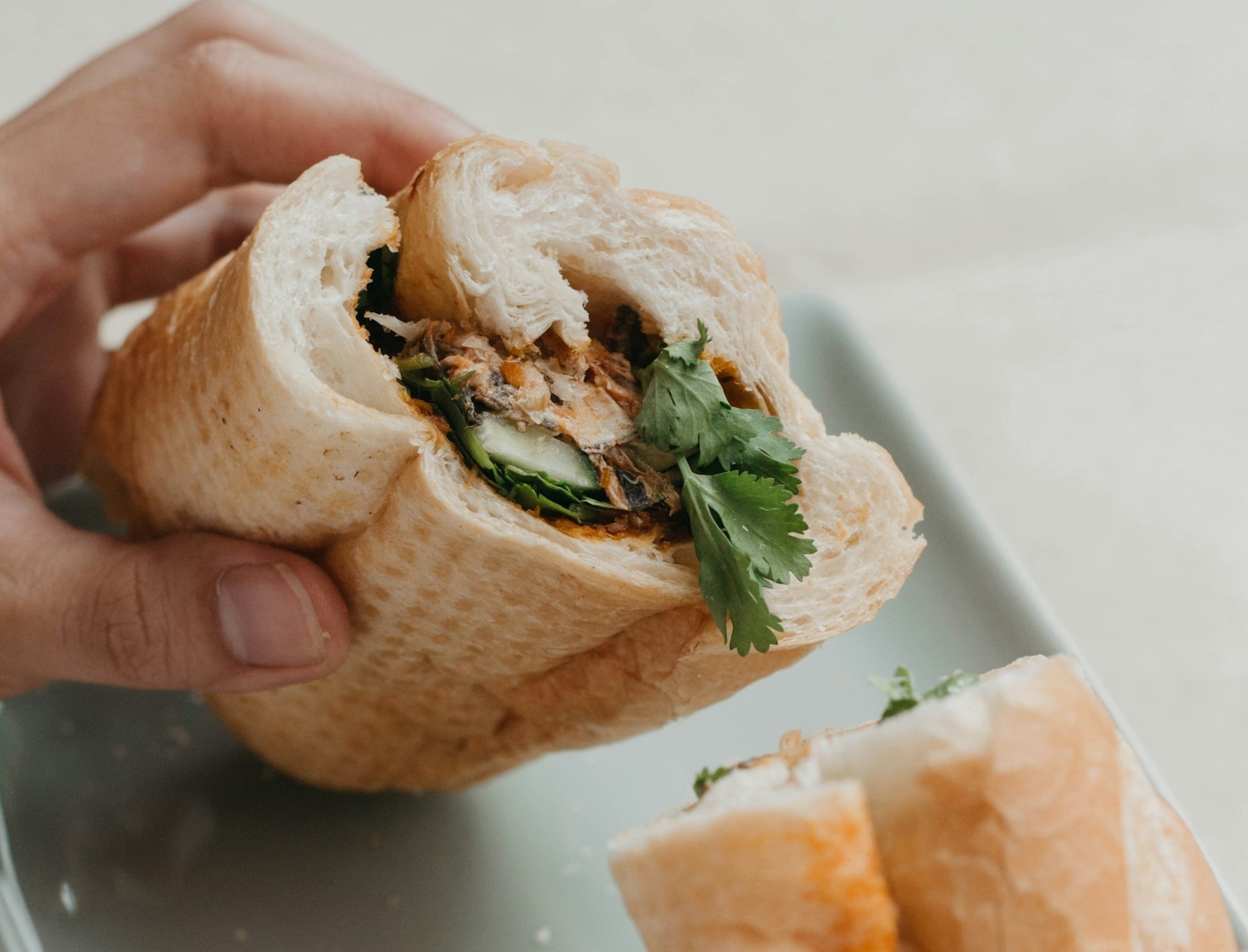 Da co 555 nguoi nhap vien nghi ngo doc banh mi tai Dong Nai hinh anh