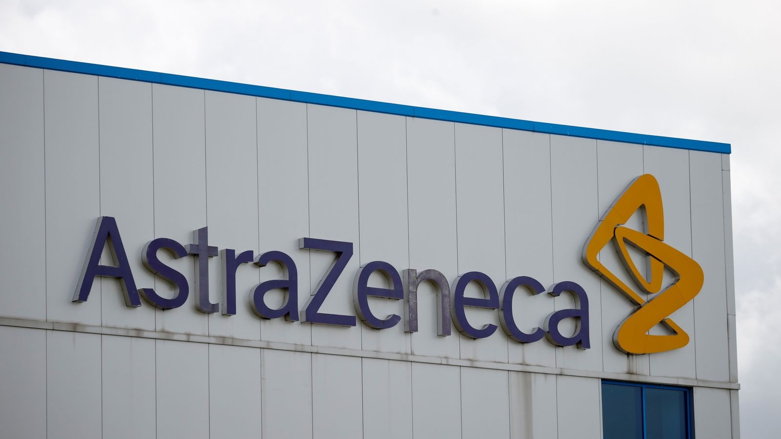 AstraZeneca xay nha may san xuat thuoc chua ung thu o Singapore hinh anh