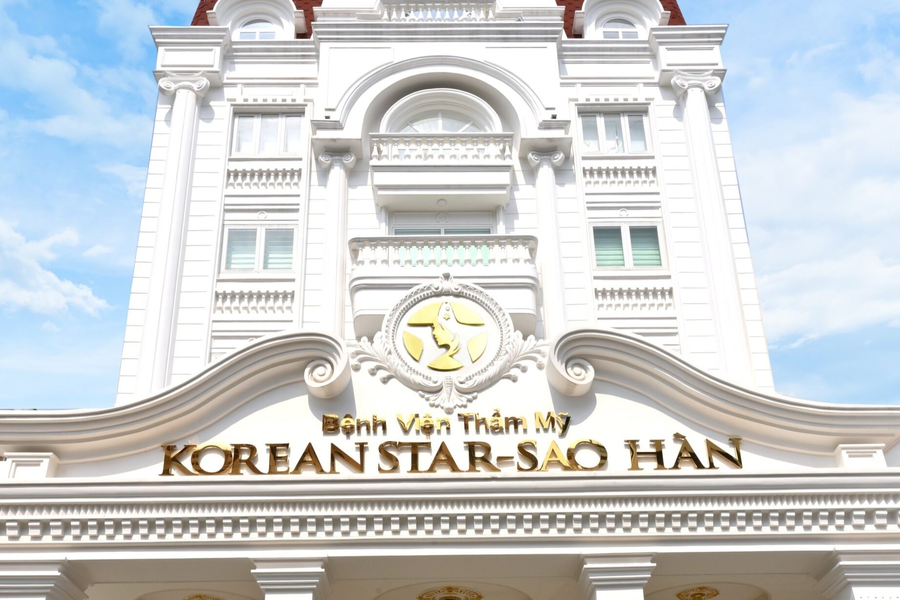 Tinh hinh co gai nguy kich sau nang nguc o BV Sao Han tai TP.HCM hinh anh