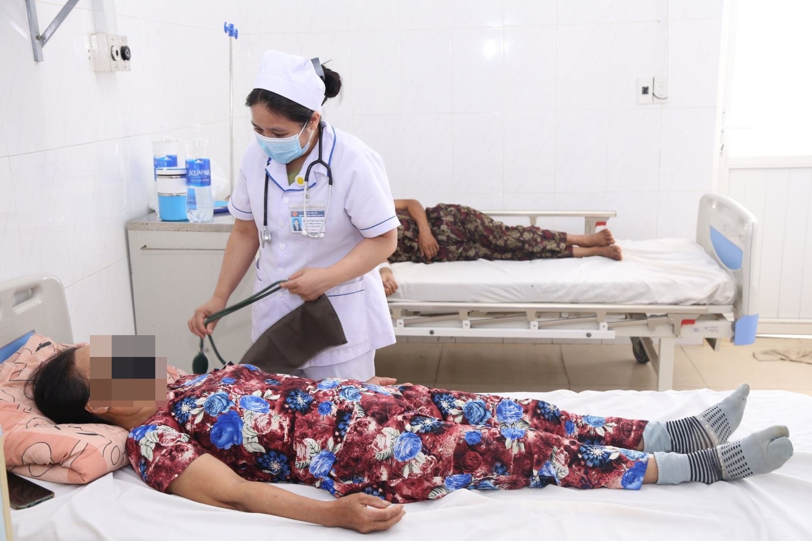 Dau hieu sot de gay nham lan anh huong tinh mang hinh anh