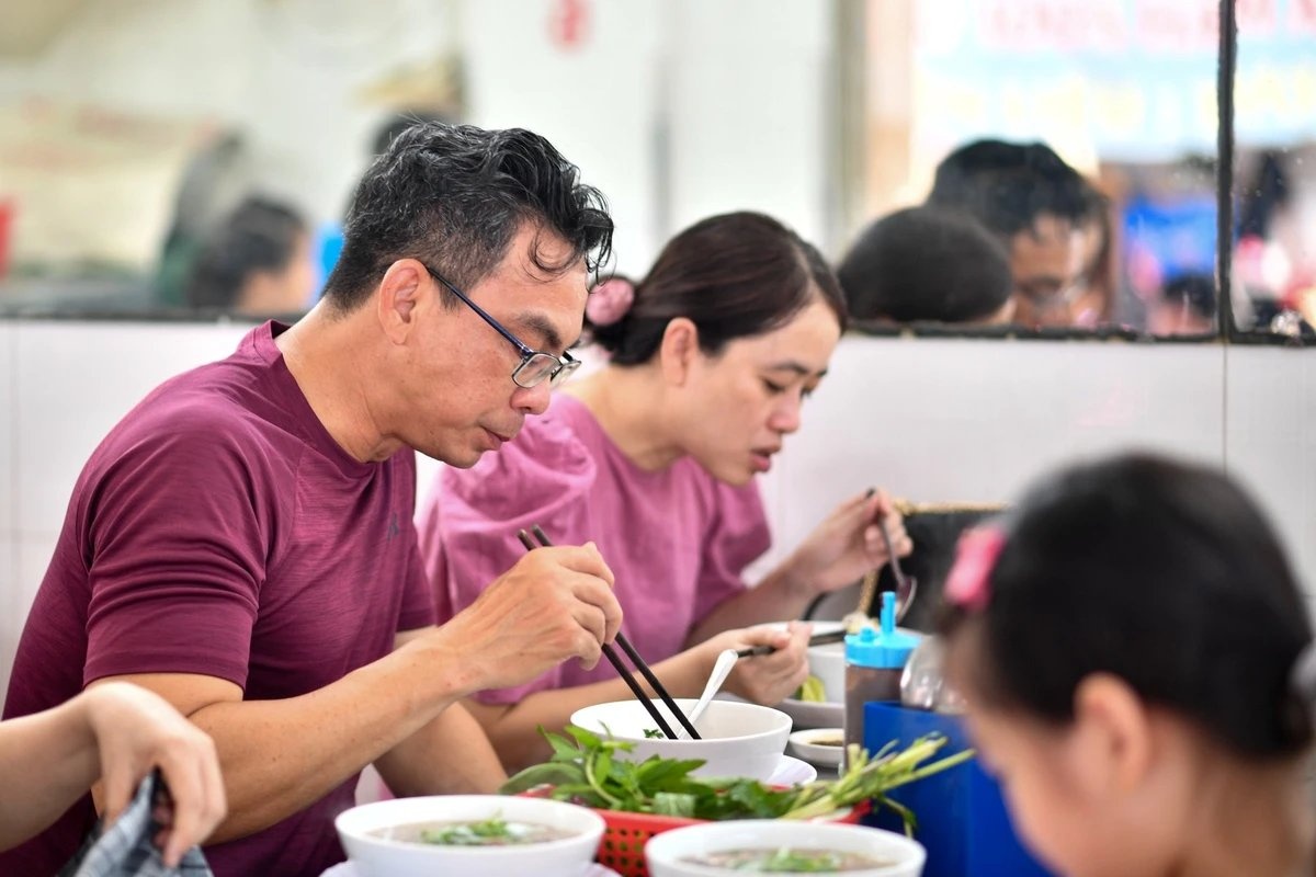 Nguoi dan TP.HCM co tuoi tho cao nhat nuoc hinh anh