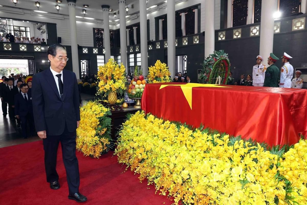 Cac doan quoc te vao vieng Tong Bi thu Nguyen Phu Trong hinh anh