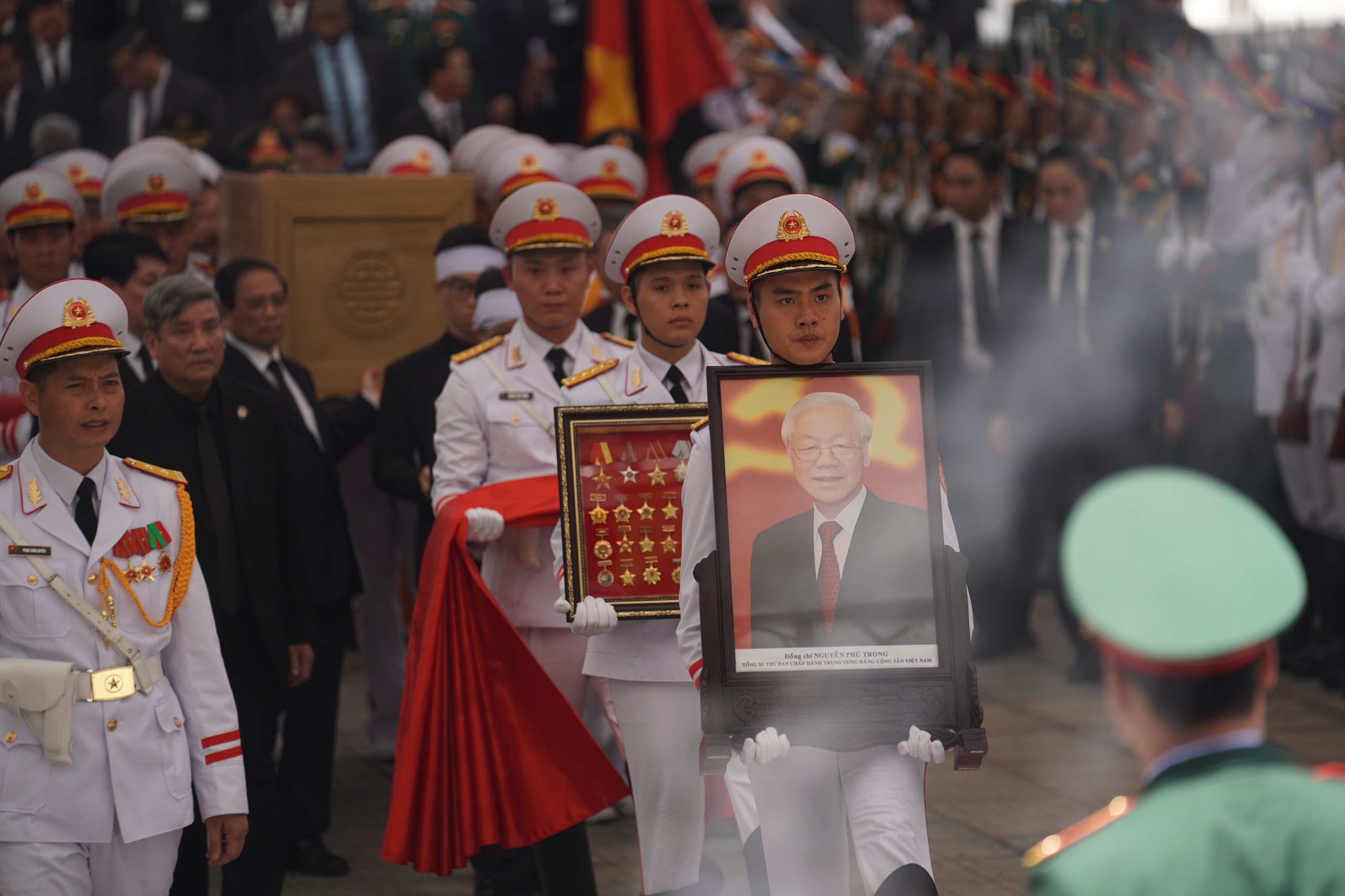 Chu tich nuoc To Lam doc loi dieu ve Tong Bi thu Nguyen Phu Trong hinh anh