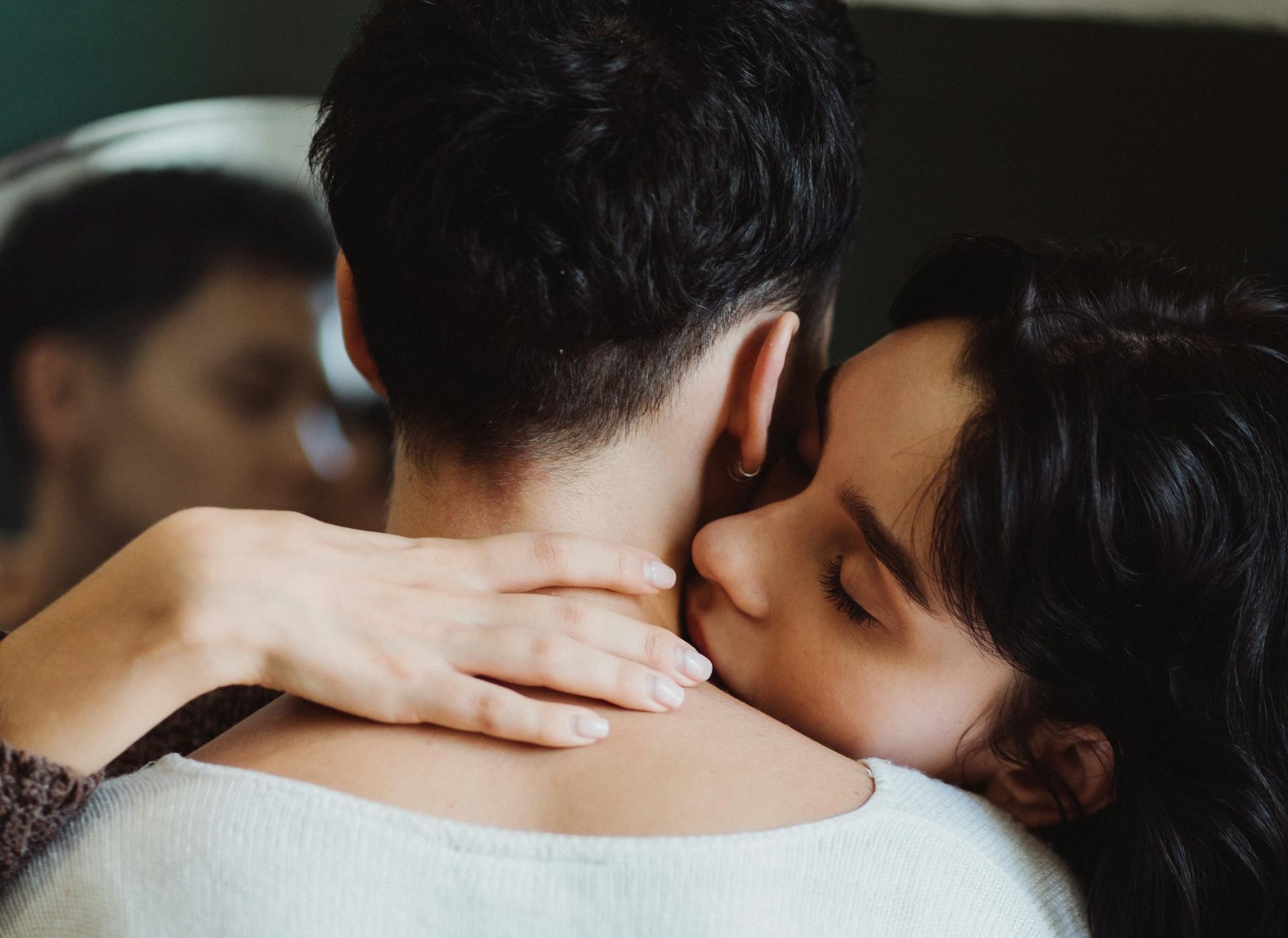 Mot loai virus pho bien lay qua duong tinh duc hinh anh