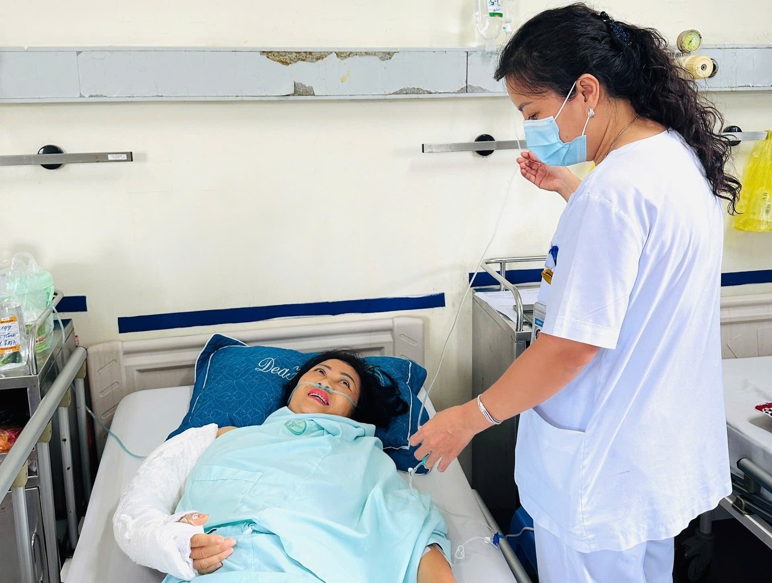 hoi phuc sau bao yagi anh 2