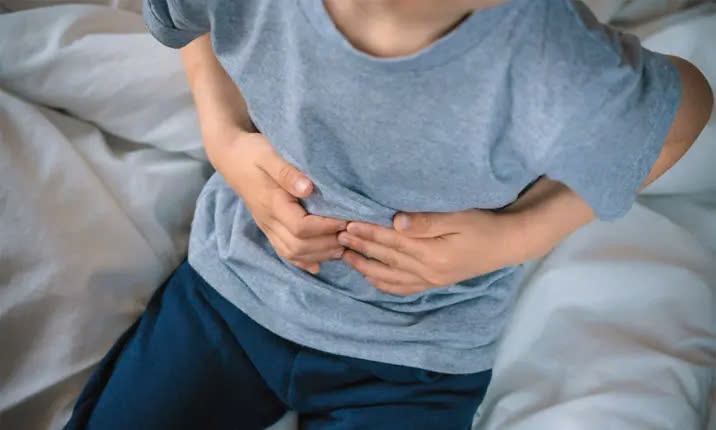 5 sai lam pho bien khi dung thuoc tri tieu chay cap o tre hinh anh