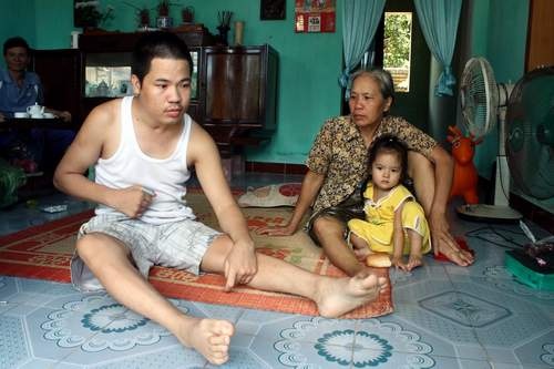 Am anh sau vu tai nan khien nguoi dan ong thanh 'tre nho' hinh anh