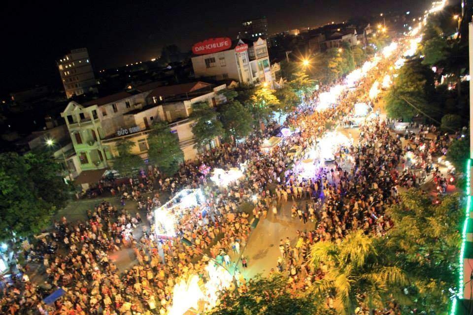 Bien nguoi do ve 'dai le hoi' den long khong lo Tuyen Quang hinh anh
