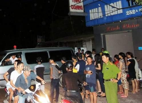 Nam thanh nien sui bot mep, chet trong nha nghi hinh anh