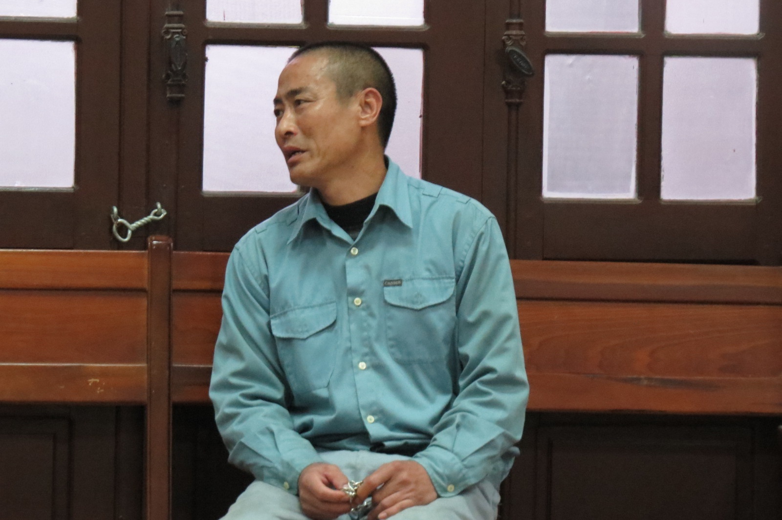 Tieng khoc chon cong duong cua ke mang ban an giet nguoi hinh anh