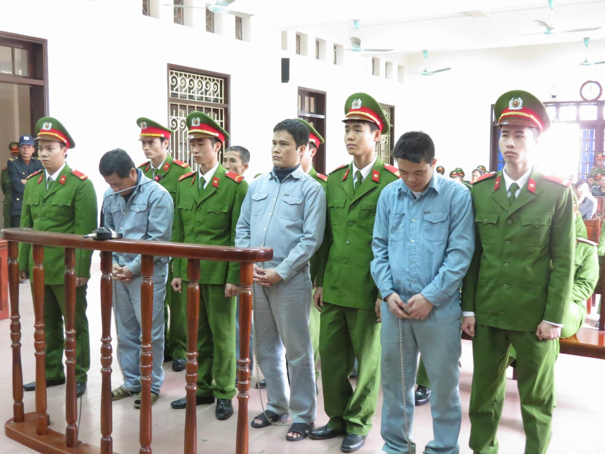 Y an tu hinh trum ma tuy dat Cang hinh anh