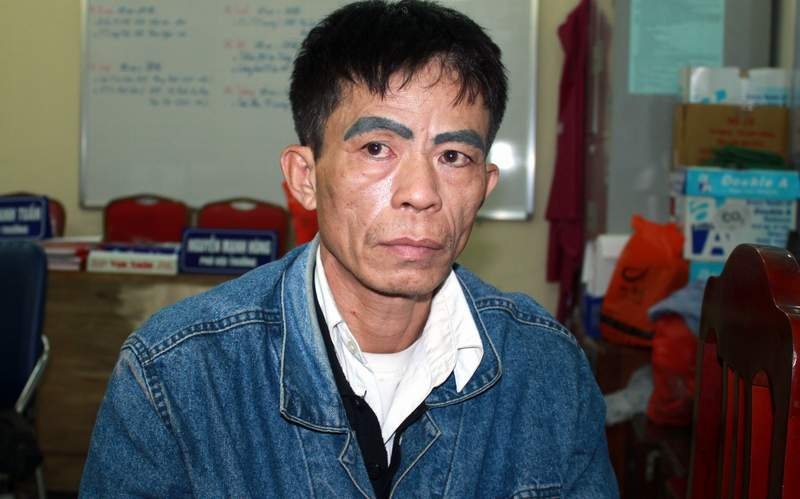 Ke danh vo dau canh sat giao thong tung ngoi tu 30 nam hinh anh