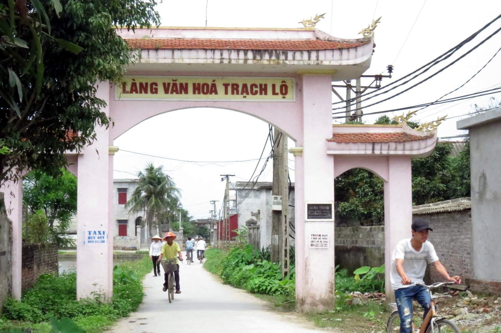 Người dân thôn Trạch Lộ bàng hoàng về vụ thảm án 