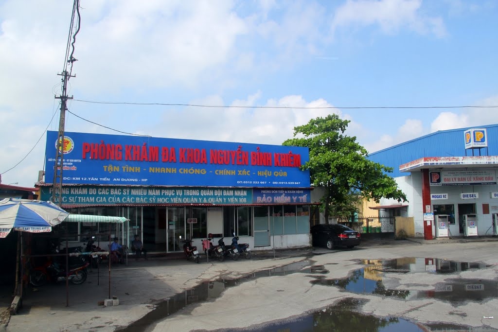 Giam doc phong kham da khoa 71 tuoi bi tam giu hinh anh