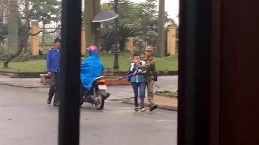 Nữ sinh Thái Bình bị tưới xăng ảnh 1 Nu sinh Thai Binh bi tuoi xang anh 1