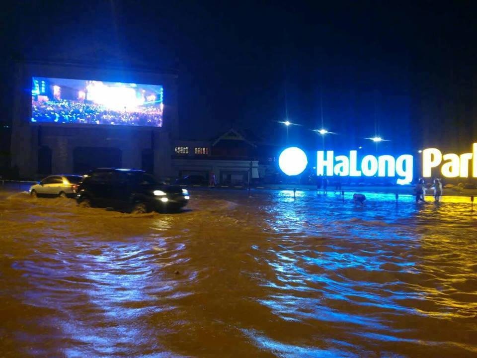 Quang Ninh ngap nang do mua lon, mot nguoi chet hinh anh