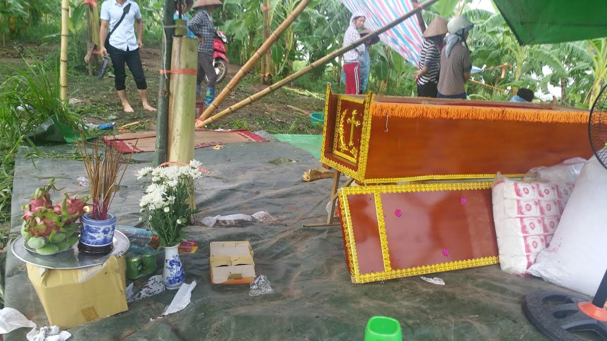 Tàu đâm nhau 4 người chết ảnh 1 Tau dam nhau 4 nguoi chet anh 1