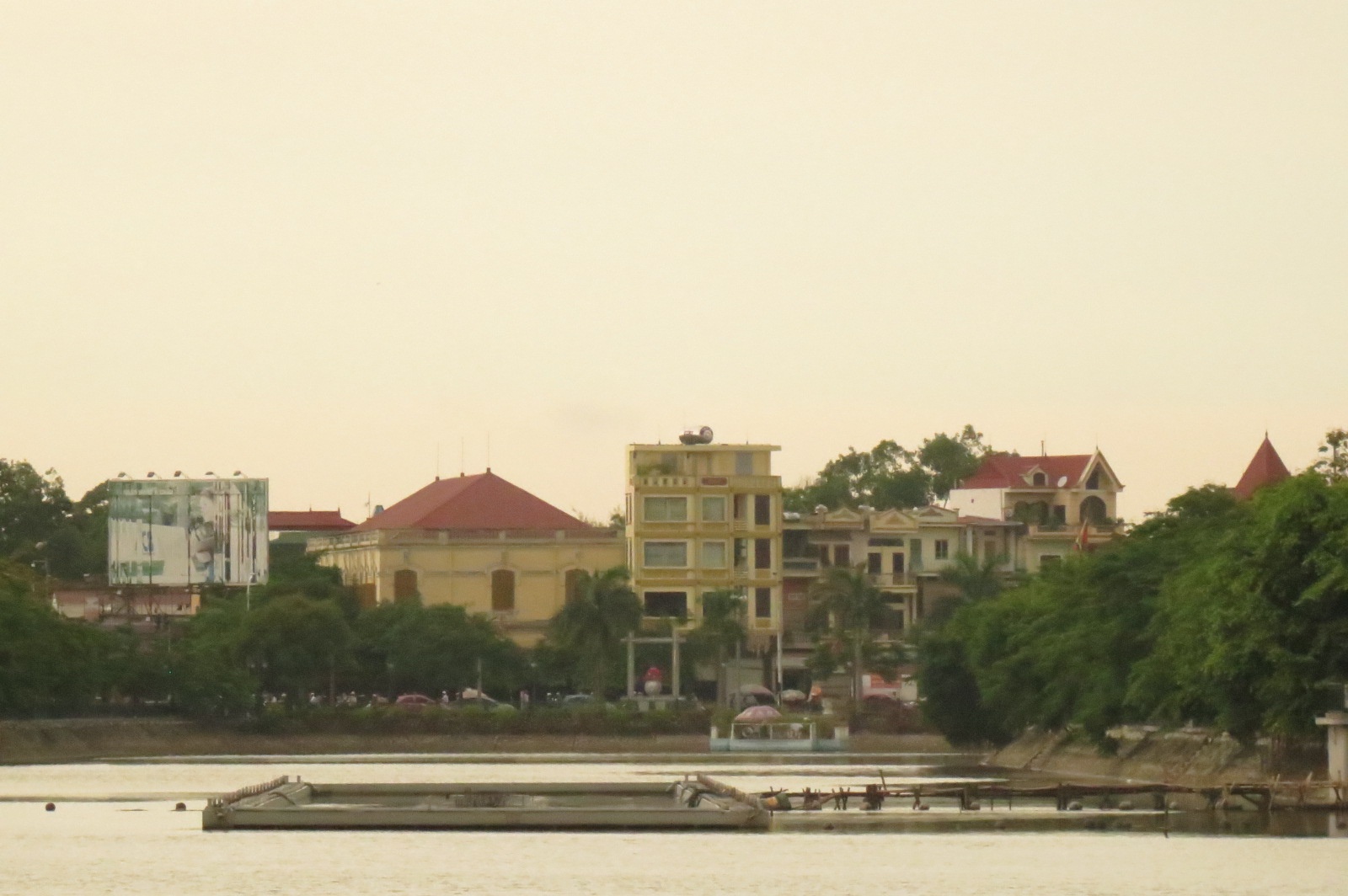 Dan nhac nuoc 200 ty anh 10