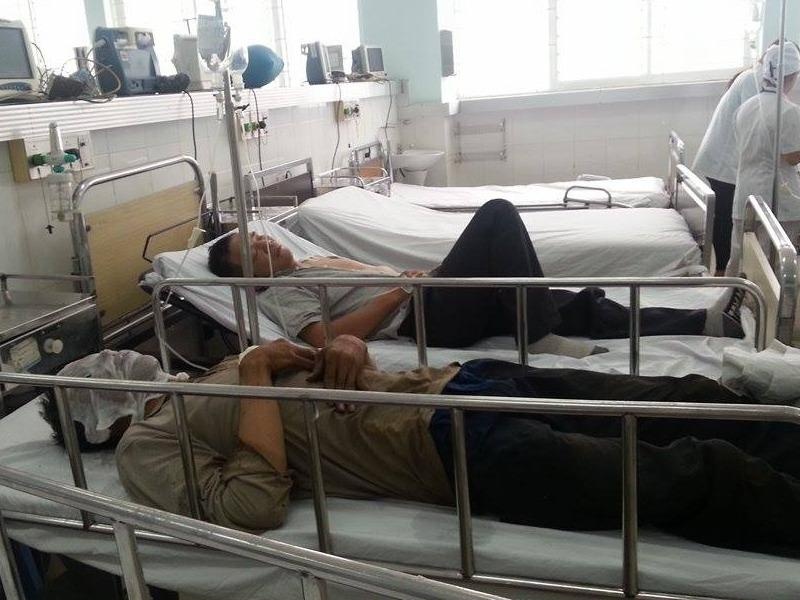 No ham tau thuy, 6 nguoi bong khi me tan hinh anh