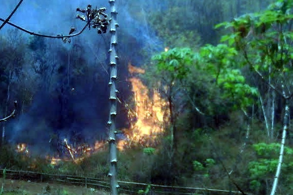 Be trai 9 tuoi chet chay trong lan o tren nuong hinh anh