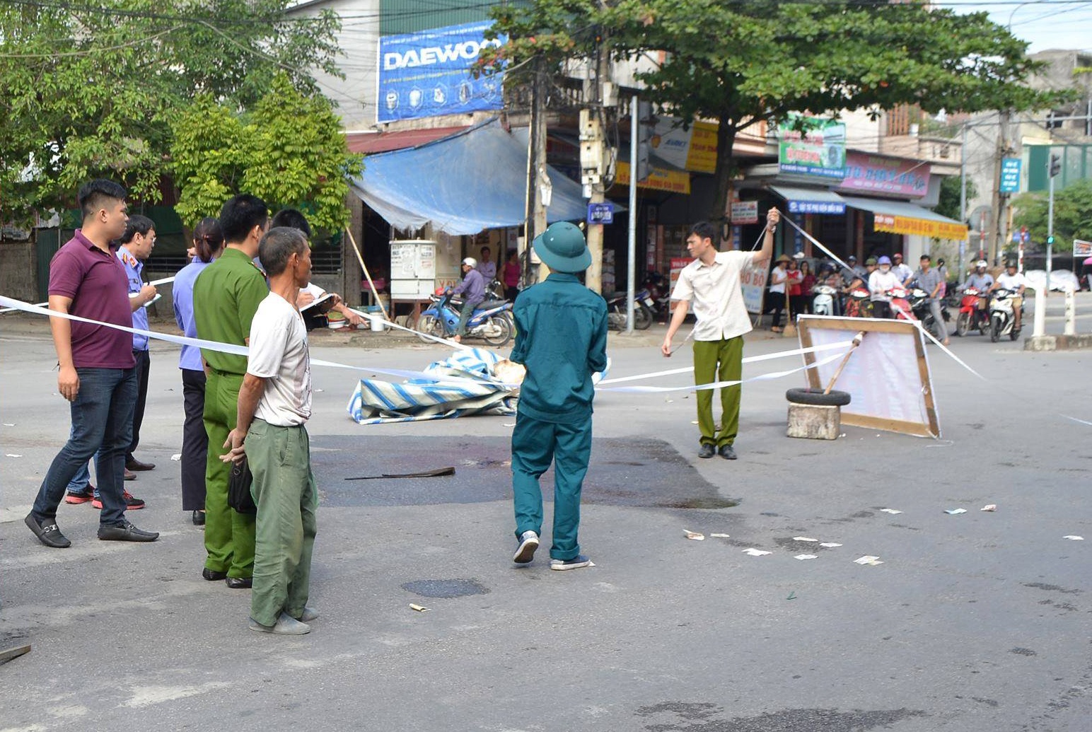 thanh niên bị truy sát ảnh 1 thanh nien bi truy sat anh 1