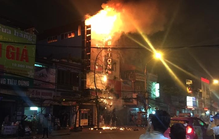 Chay du doi tai tiem banh ngot o Hai Phong hinh anh