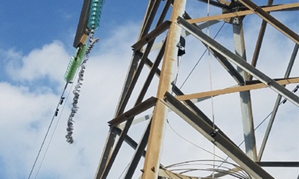 Huyen dao Cat Ba mat dien vi cap vuot bien bi dut hinh anh