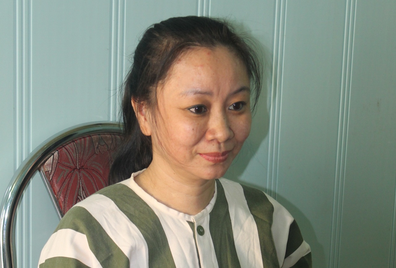 La thu xuc dong cua nu tu tu dat Cang truoc khi tra an hinh anh