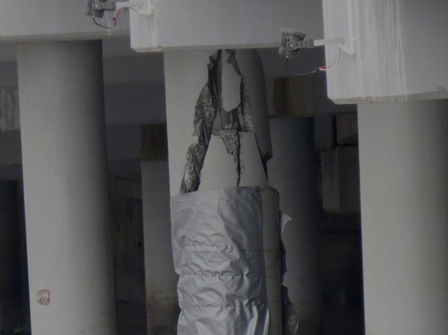 Tru cau 80 ty bi tau dam vo hinh anh