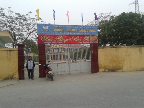 Phu huynh nhan lai gan 1,5 ty dong tien lam thu hinh anh