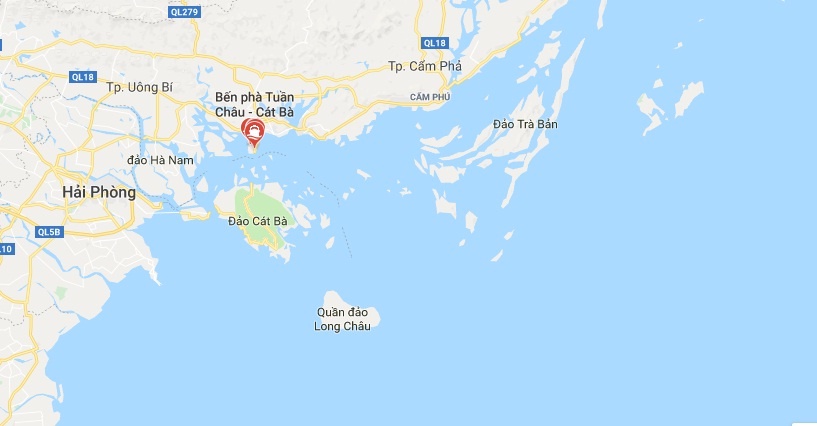 Ôtô suýt rơi xuống biển ảnh 2 Oto suyt roi xuong bien anh 2