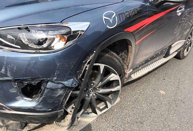 Nhieu oto gap nan vi bay chong 'khung' tren quoc lo 18 hinh anh