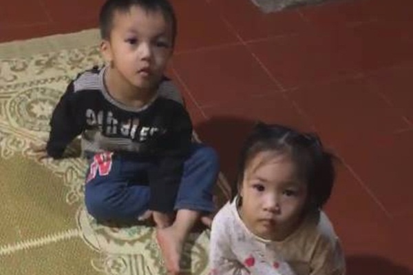 Nguoi me de lai hai con o chua nho nuoi ho hinh anh