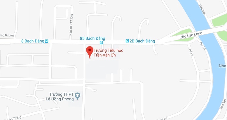 Co giao danh hoc sinh tim lung anh 2